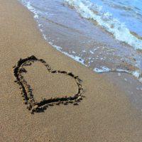 海辺のハート